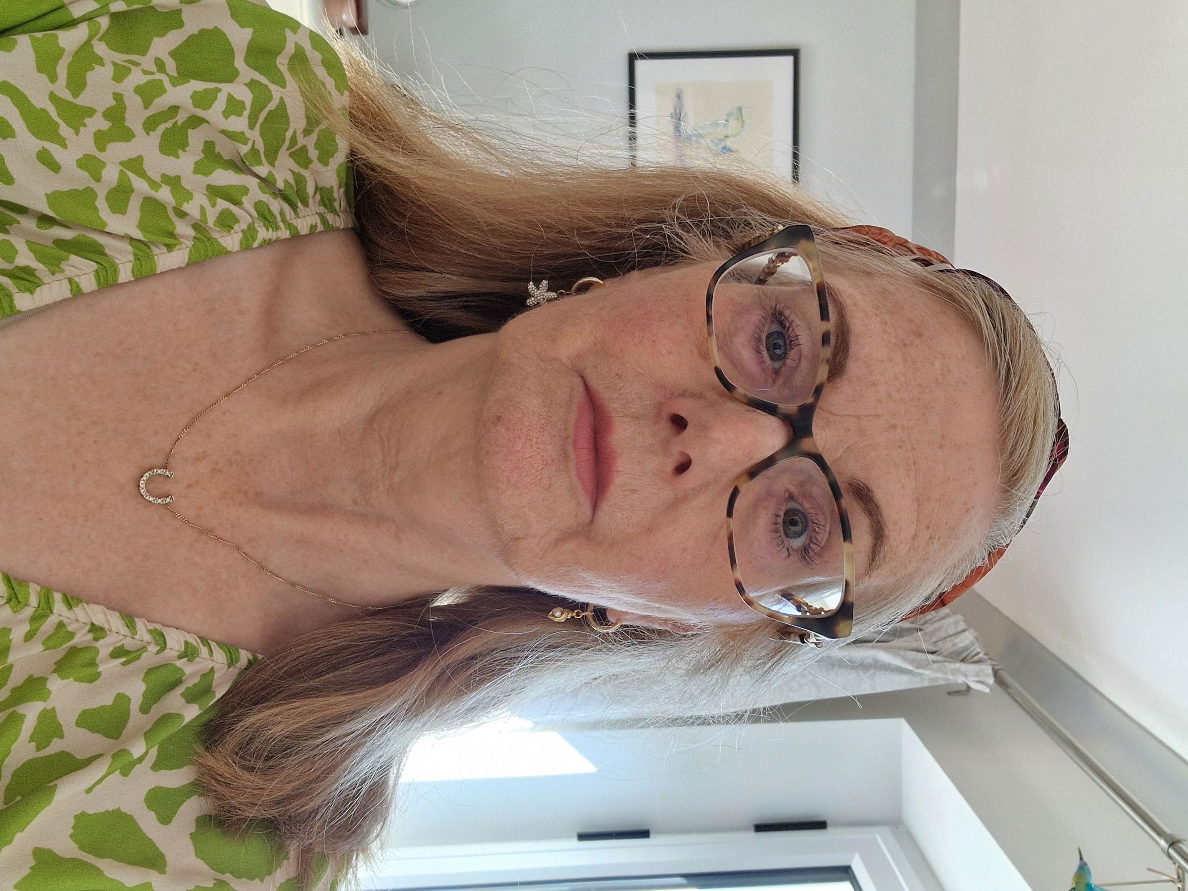 The Bill Pringle Award for poetry: Toni Roethling