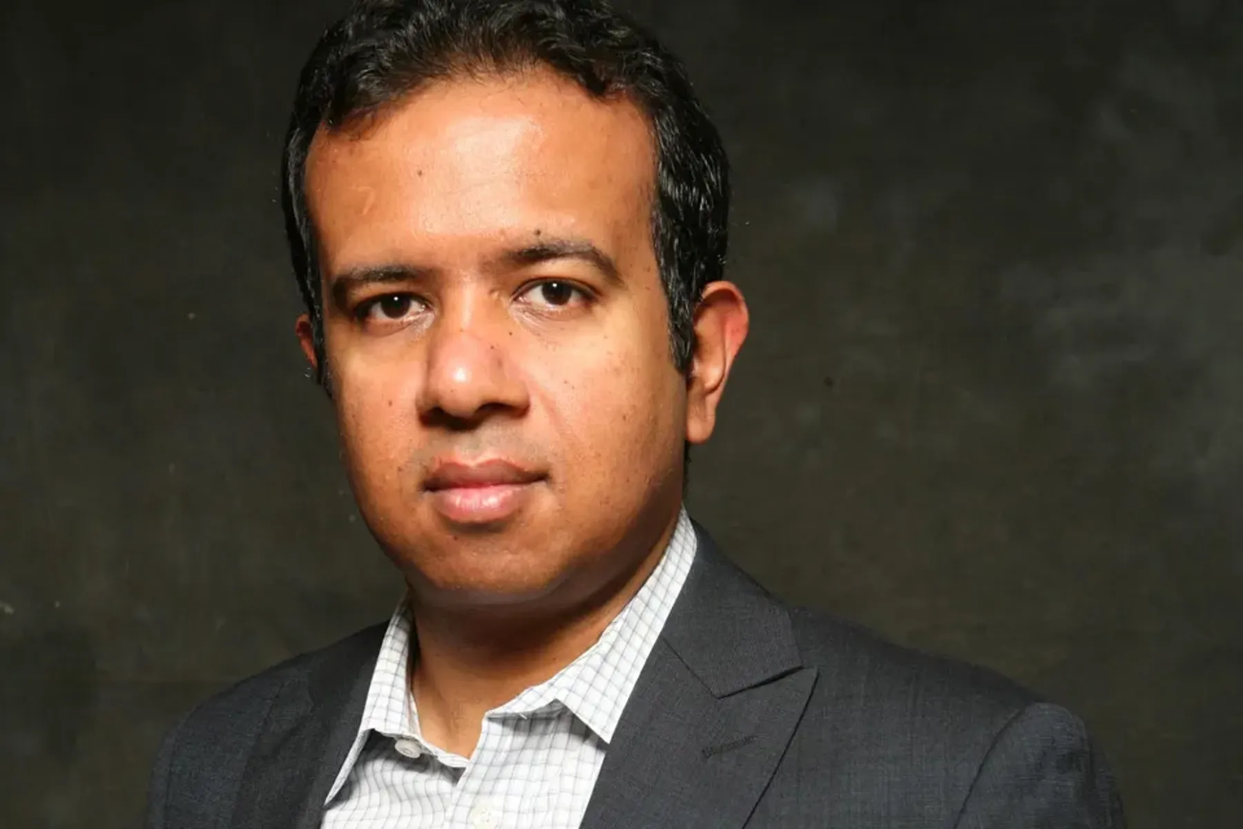 Dr Russell Razzaque